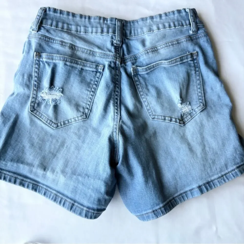 Enjean Women's Distressed Blue Jean Shorts Women’s Size Medium